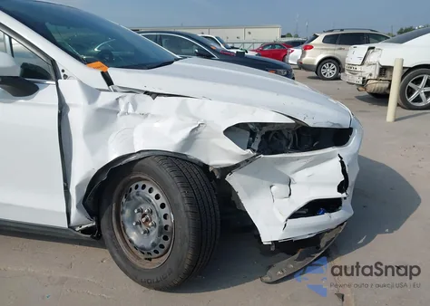 2013 Ford Fusion S из США, поврежденный, VIN 3FA6P0G76DR125072